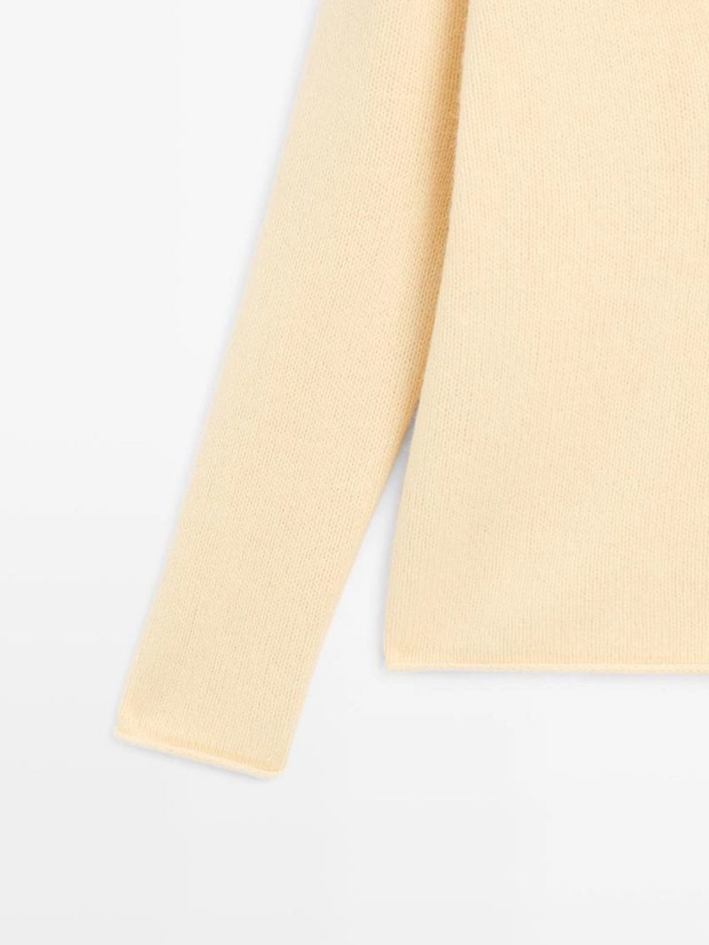 Свитер с v-образным вырезом из 100% шерсти