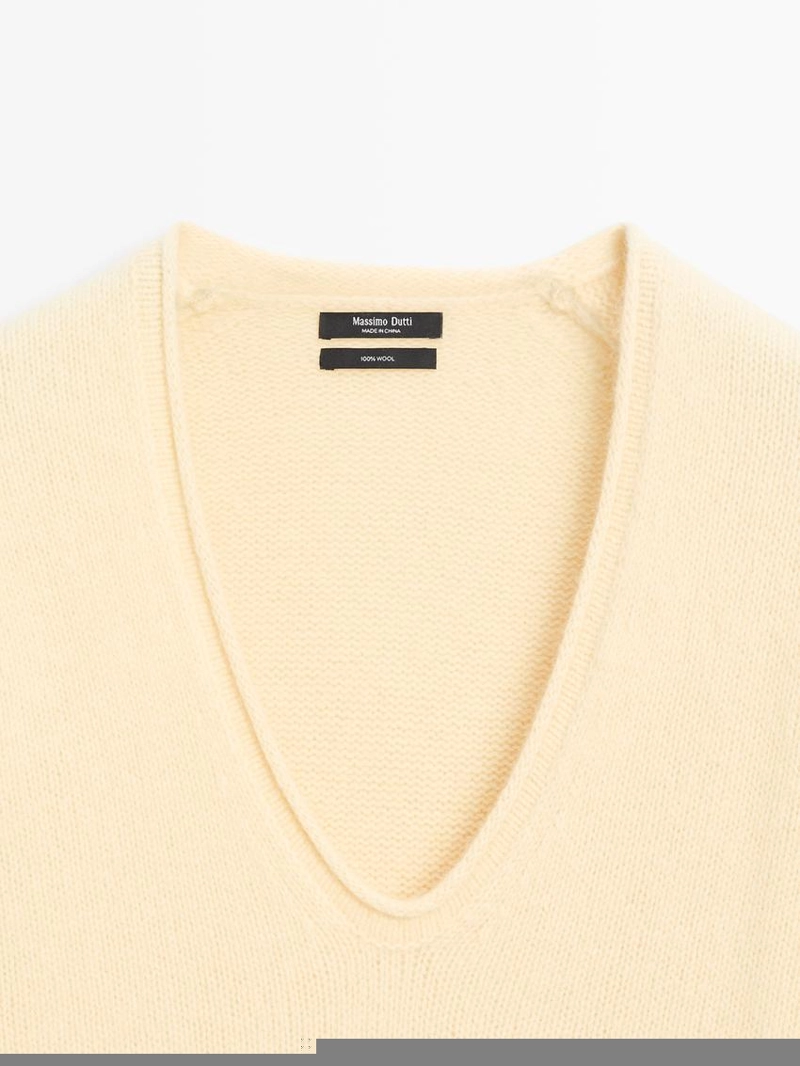 Свитер с v-образным вырезом из 100% шерсти