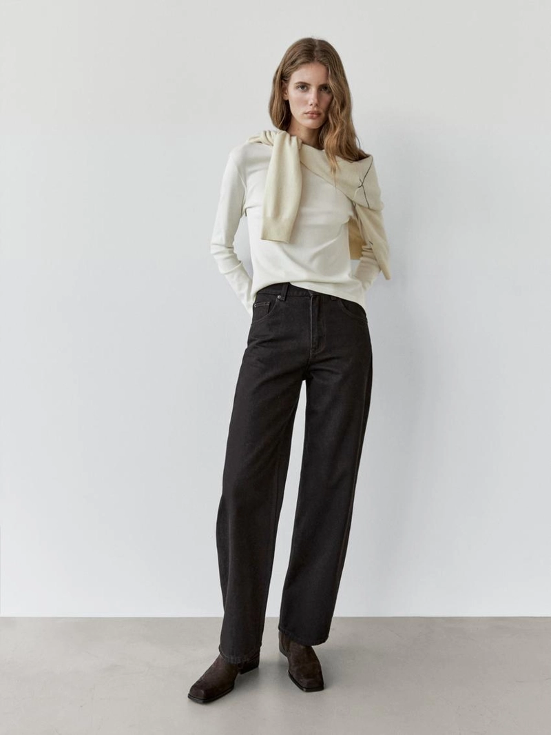 Джинсы с высокой посадкой и свободным кроем бочонка