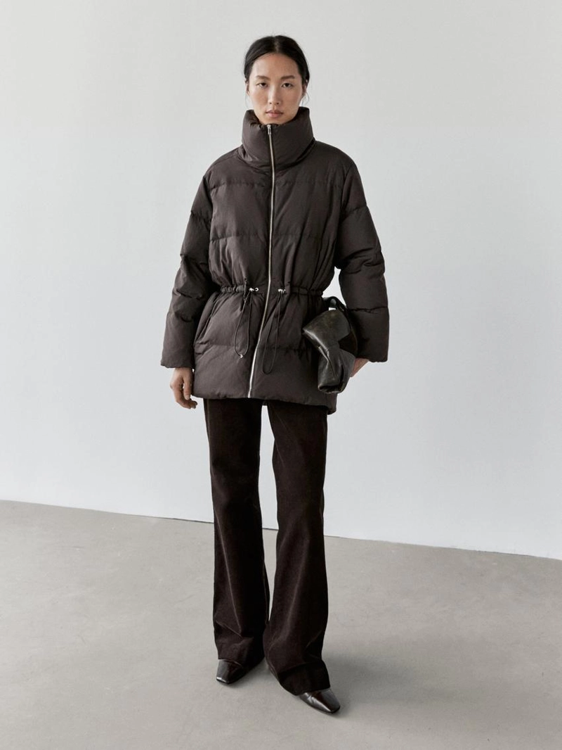 Пуховик с водоотталкивающей отделкой и эластичной талией