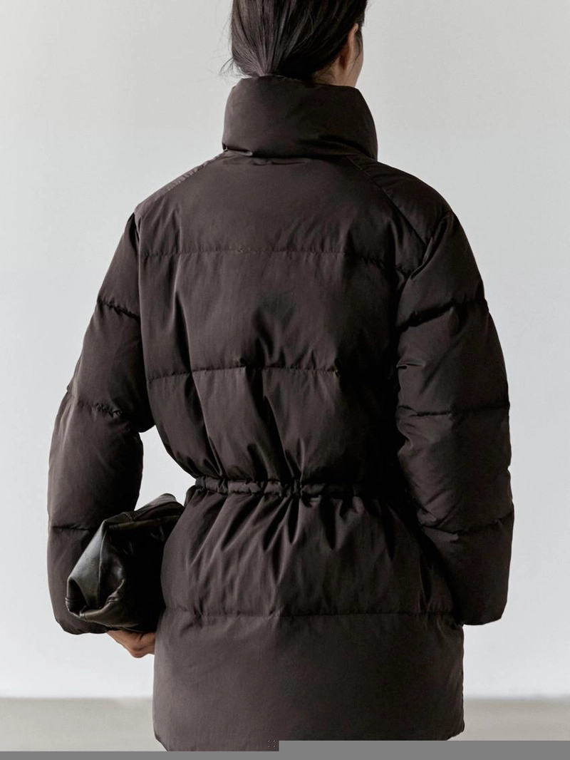 Пуховик с водоотталкивающей отделкой и эластичной талией