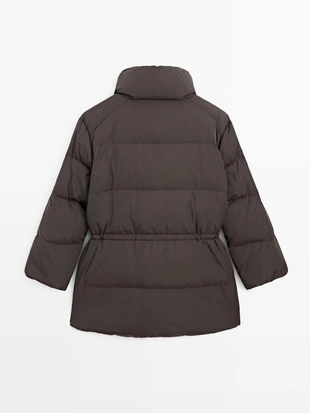 Пуховик с водоотталкивающей отделкой и эластичной талией- Заказать в России