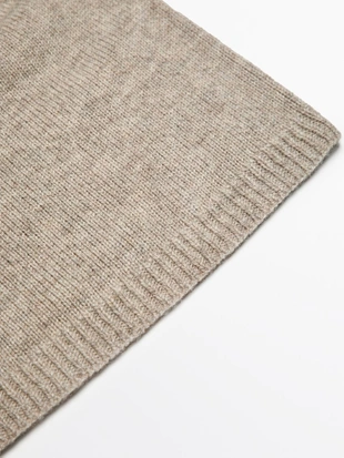 Тонкая вязаная шапка- Заказать в России