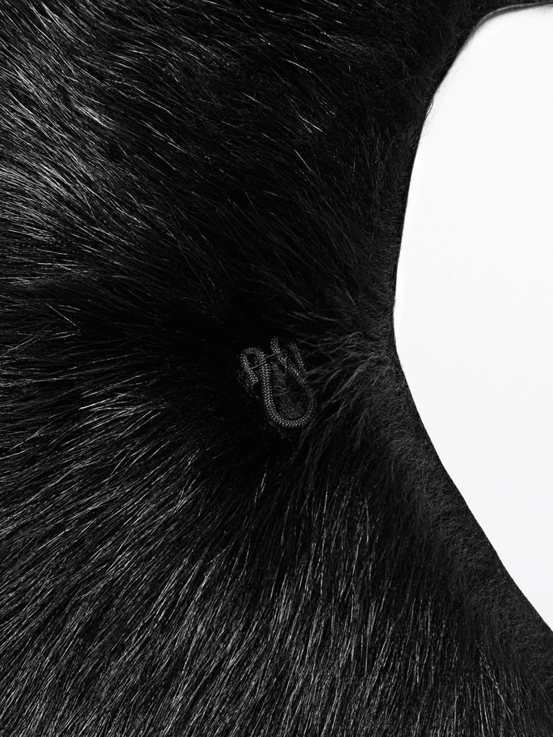 Воротник из овечьей кожи