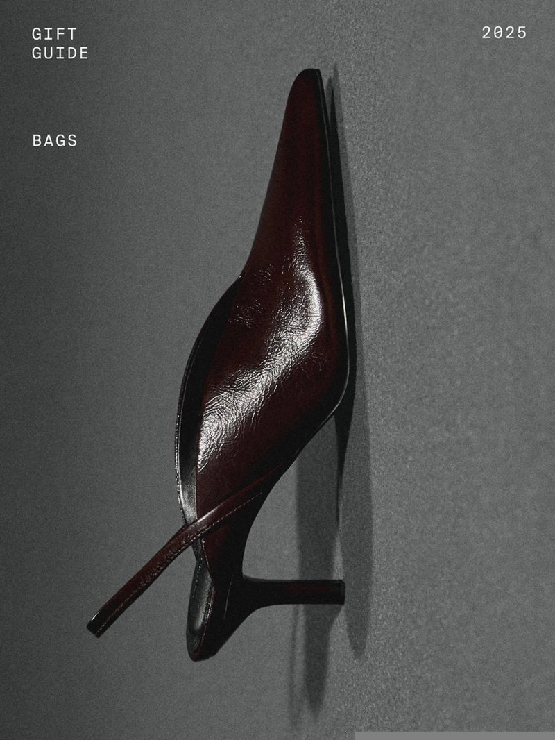 Туфли на каблуке с застежкой на пятке