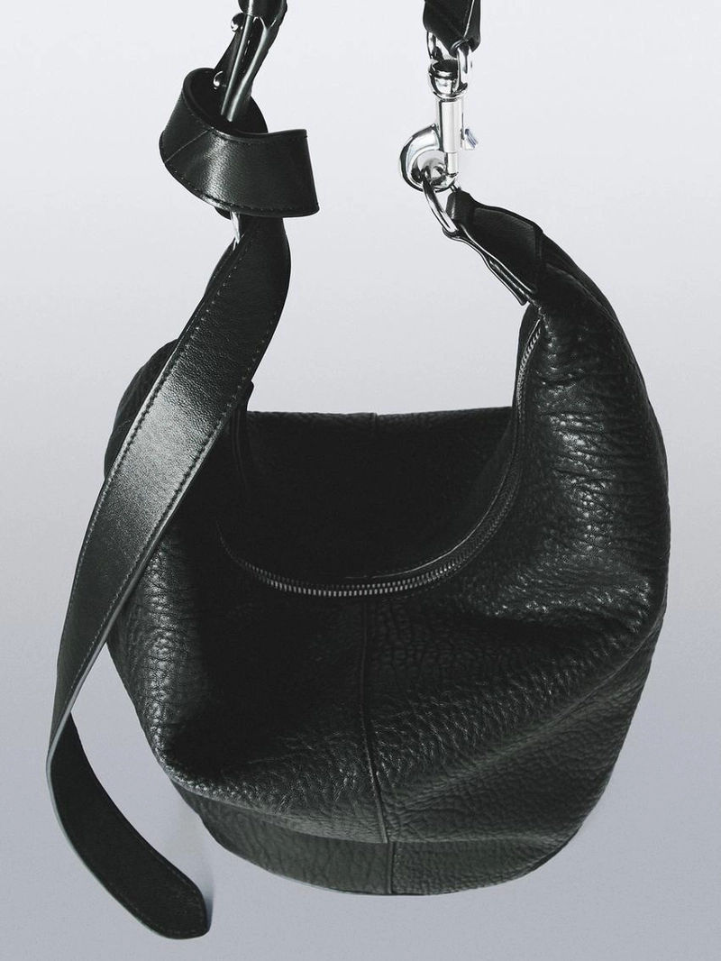 Сумка-ведро из натуральной кожи нубук