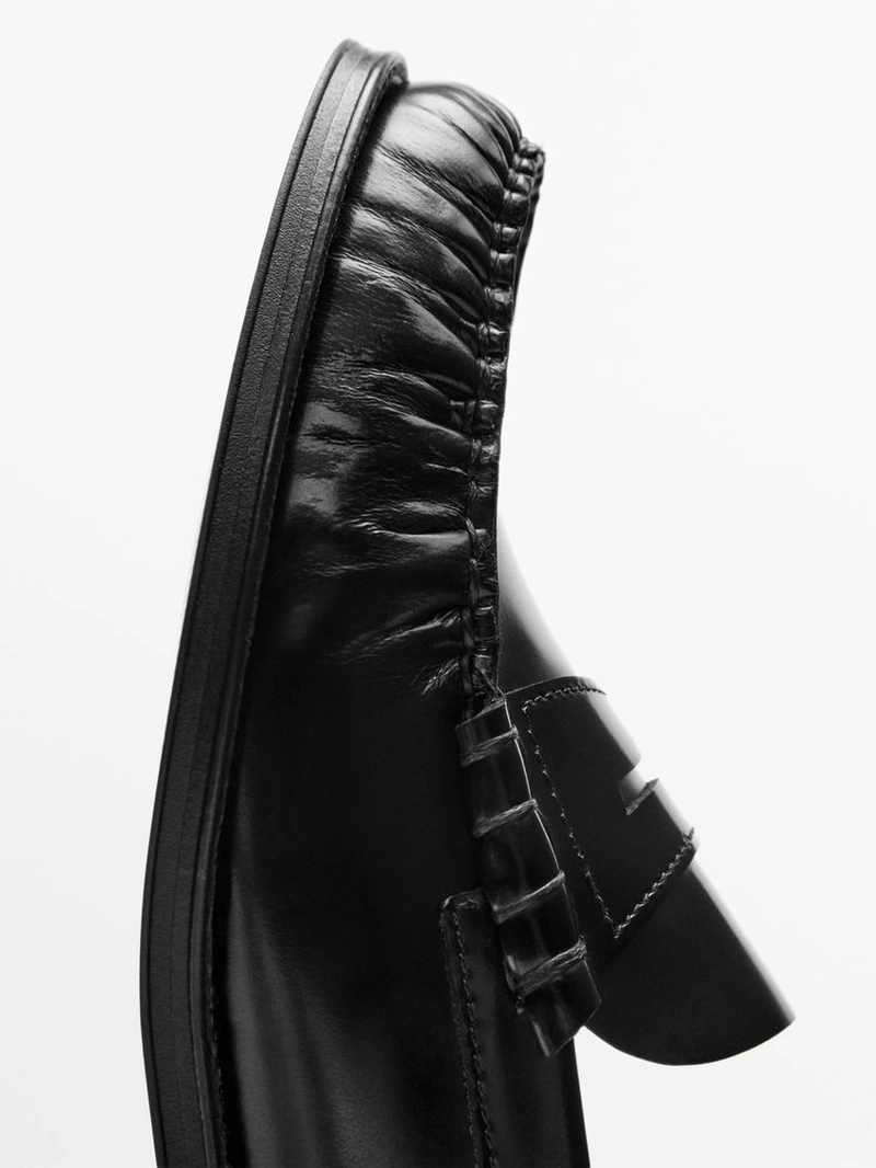 Мягкие кожаные лоферы