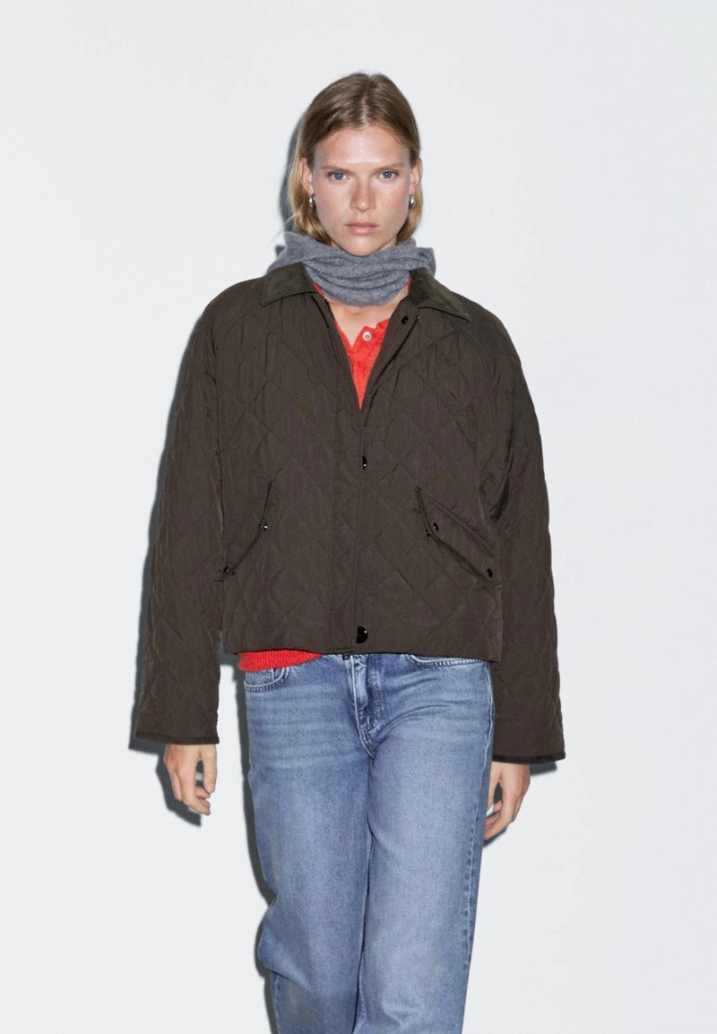 Куртка короткая водоотталкивающая с деталями из костюмной ткани