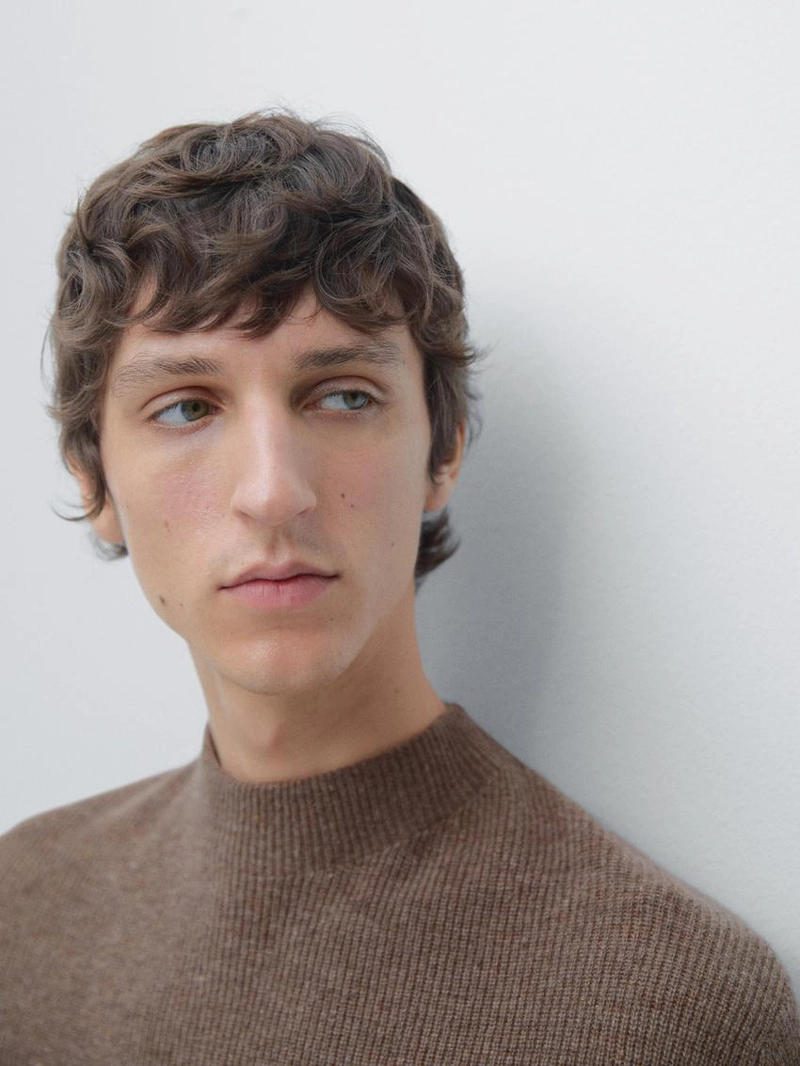 Свитер с круглым вырезом и пуговицами из вязаного полотна