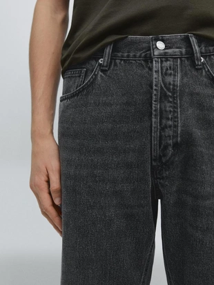 Джинсы прямого кроя- Заказать в России
