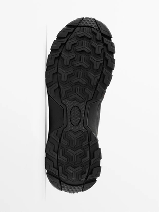 Технические кроссовки с кожаными вставками- Заказать в России