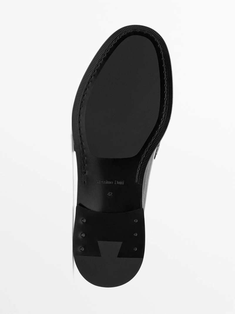 Лоферы из масленой кожи