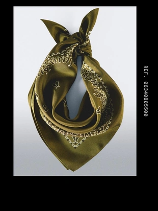 Платок с принтом пейсли- Заказать в России