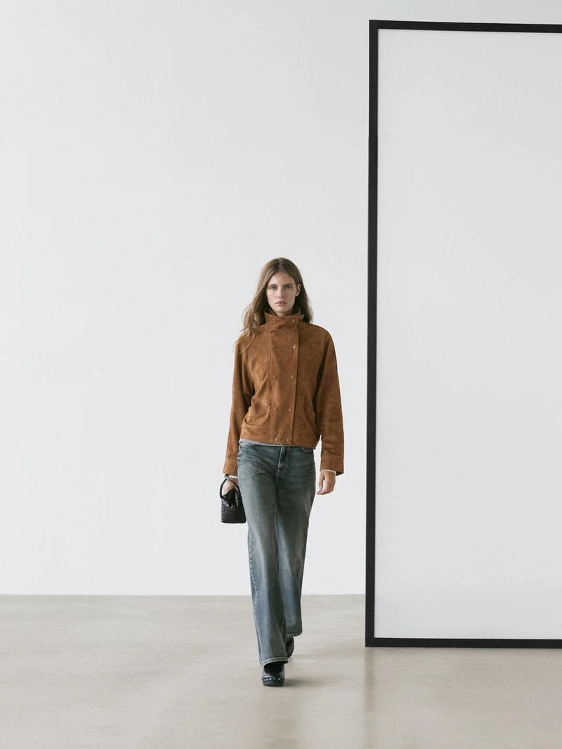 Замшевый пиджак с пуговицами