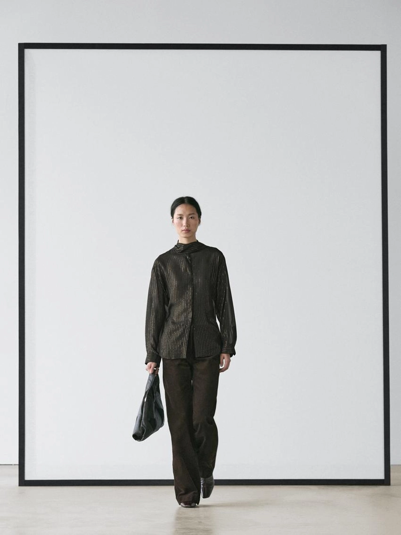 Рубашка свободного кроя с воротником-шарфом