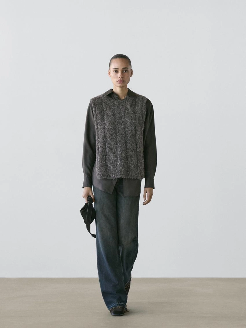 Жилет из альпакиевой смеси