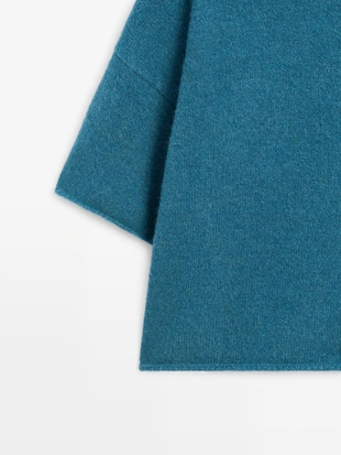 Свитер из альпакиевой смеси с коротким рукавом- Заказать в России