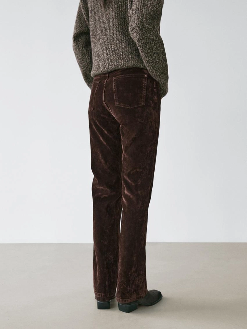 Джинсы буткат с высокой посадкой и отделкой флок