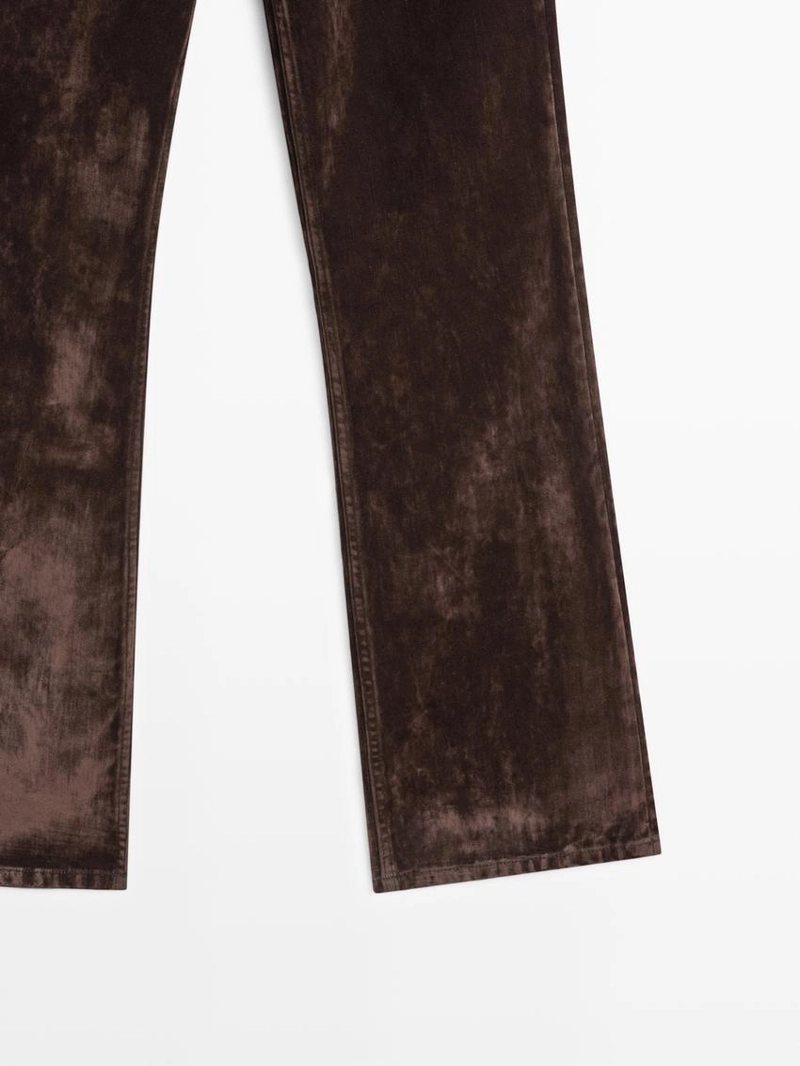 Джинсы буткат с высокой посадкой и отделкой флок