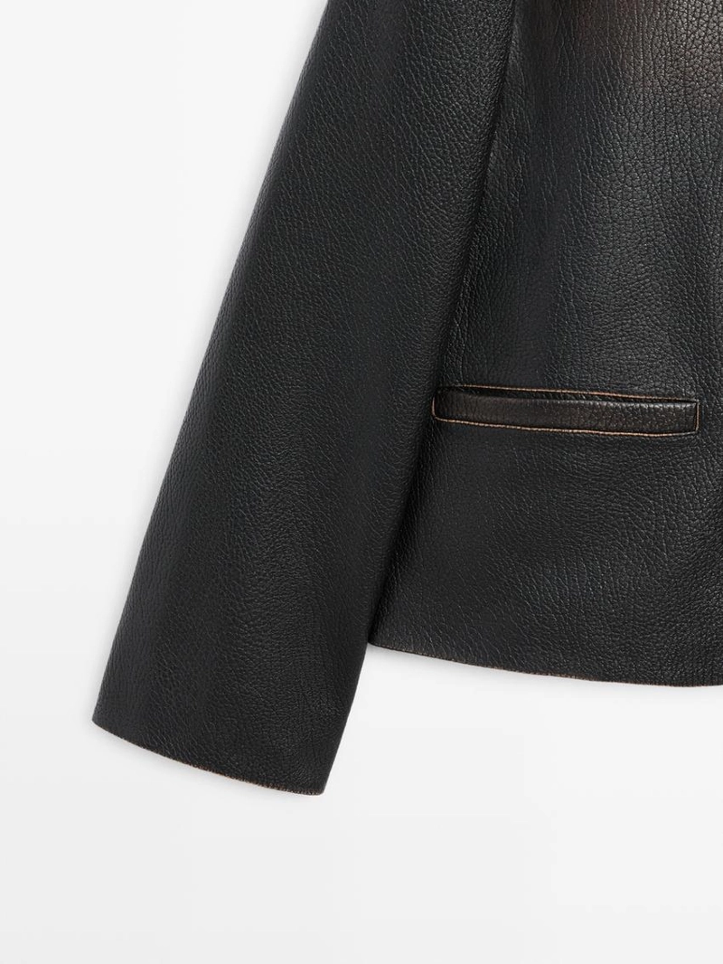 Короткая куртка из натуральной кожи