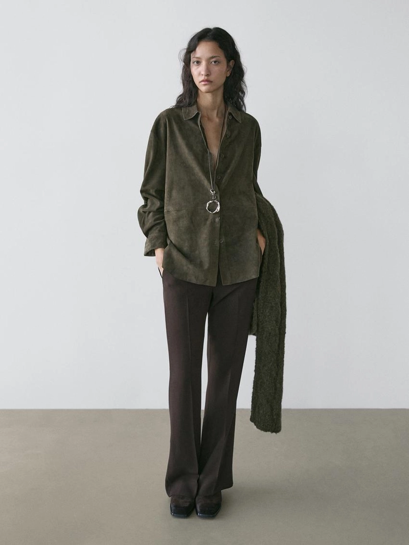 Рубашка из замши с швами