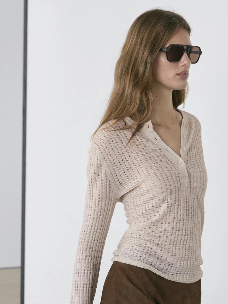 Джемпер с ажурным узором и круглым вырезом из шерсти