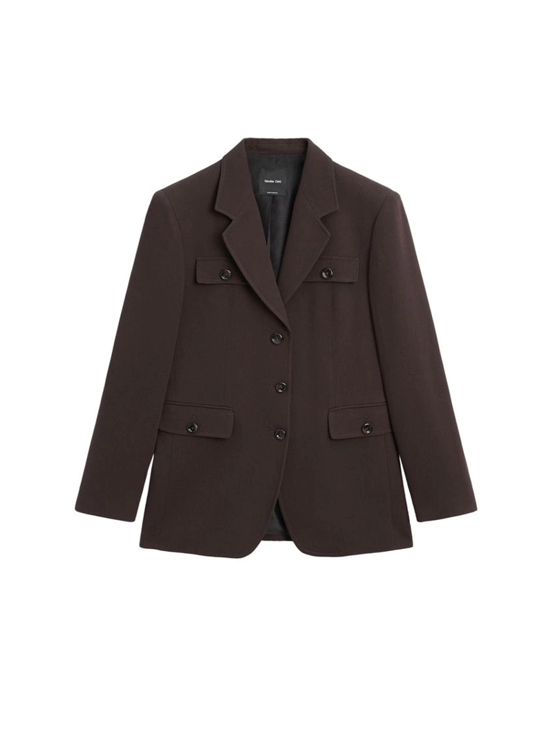 Пиджак с карманами и лацканом