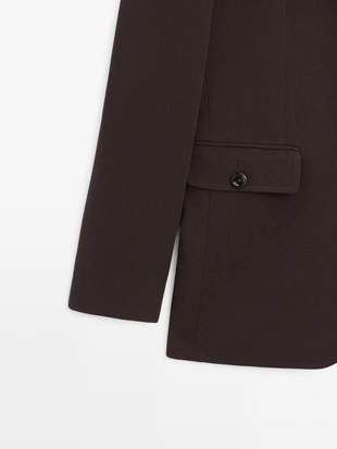 Пиджак с карманами и лацканом- Заказать в России