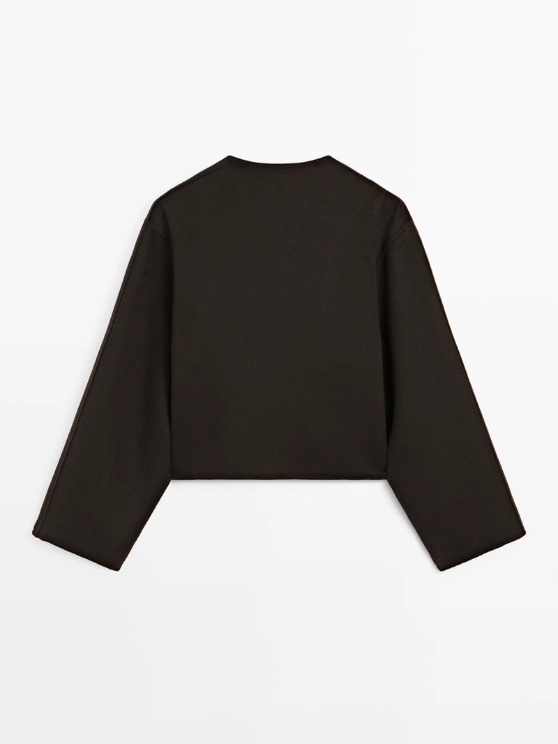 Пальто с округлыми лацканами