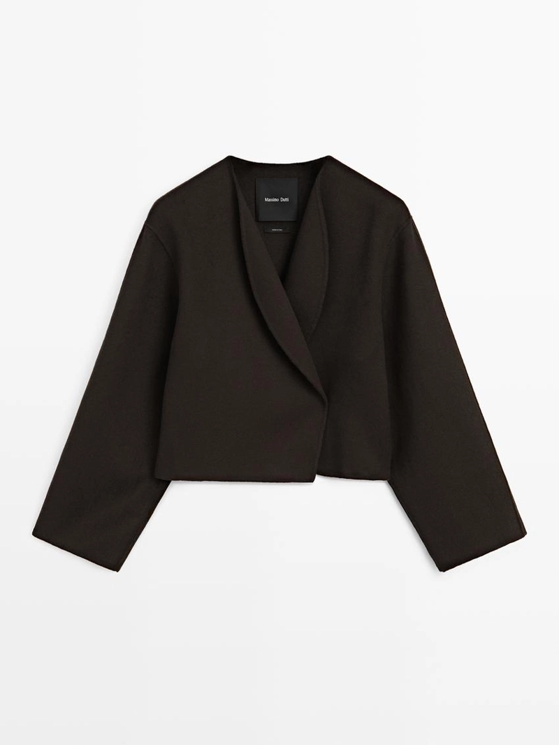 Пальто с округлыми лацканами