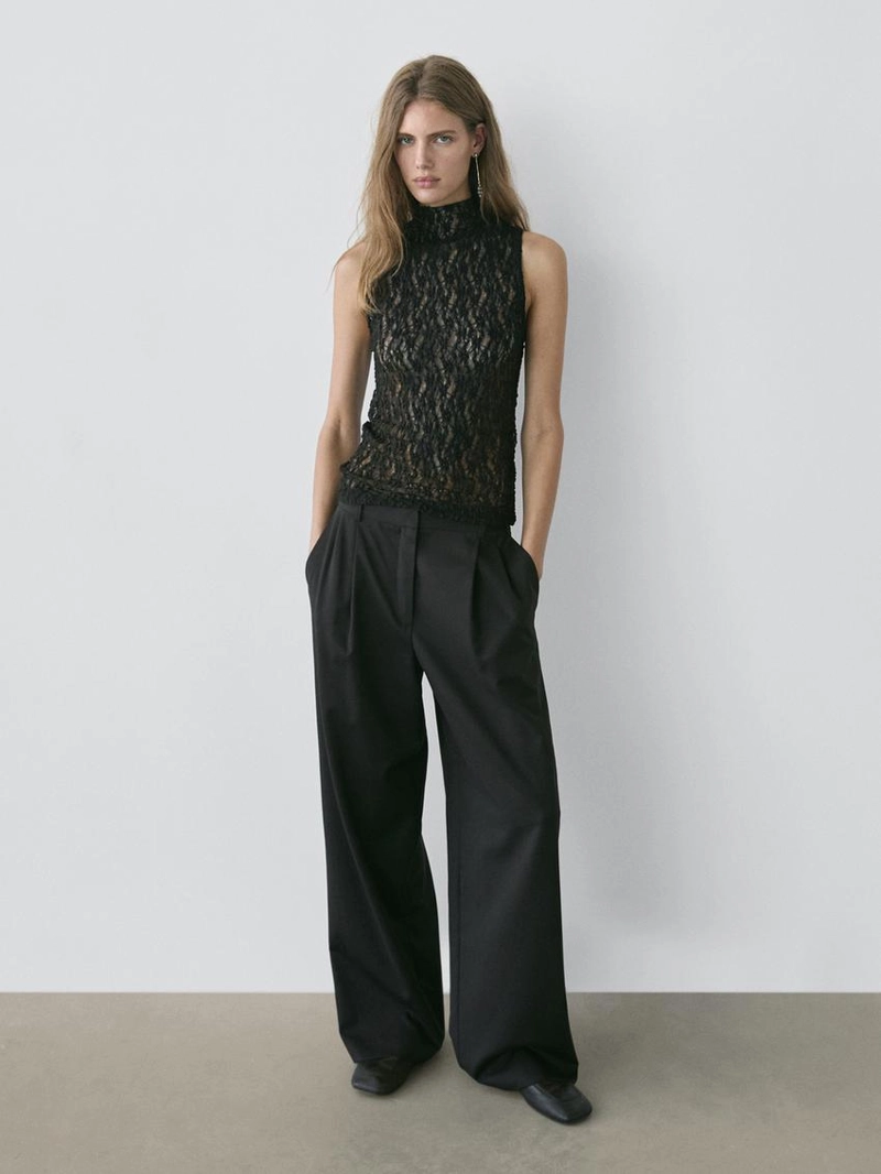 Прозрачный топ из кружева