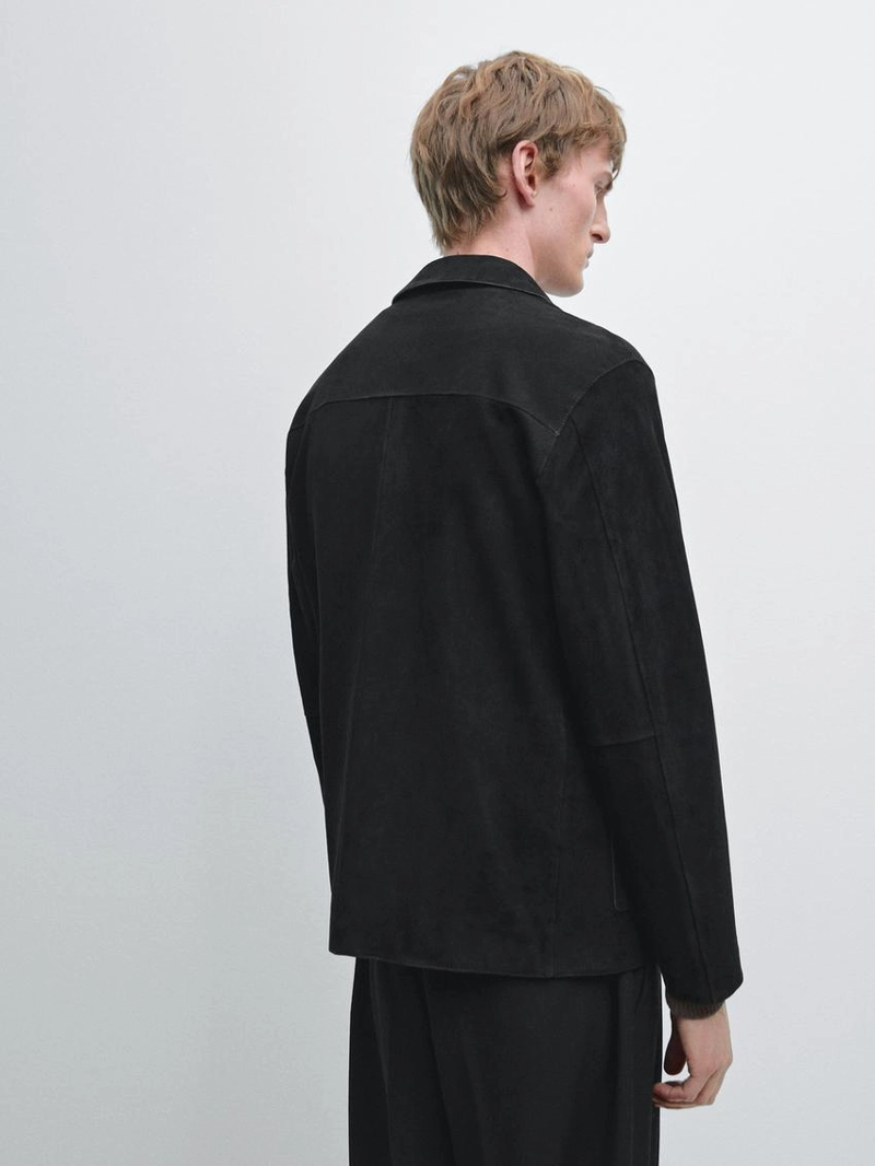 Куртка из замши с карманами