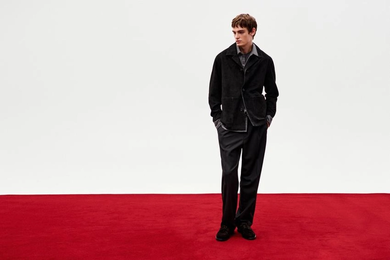 Куртка из замши с карманами