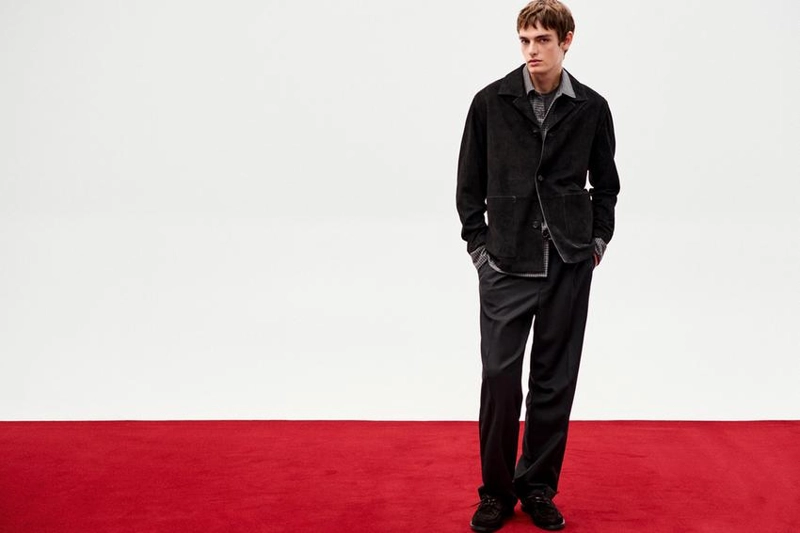 Куртка из замши с карманами