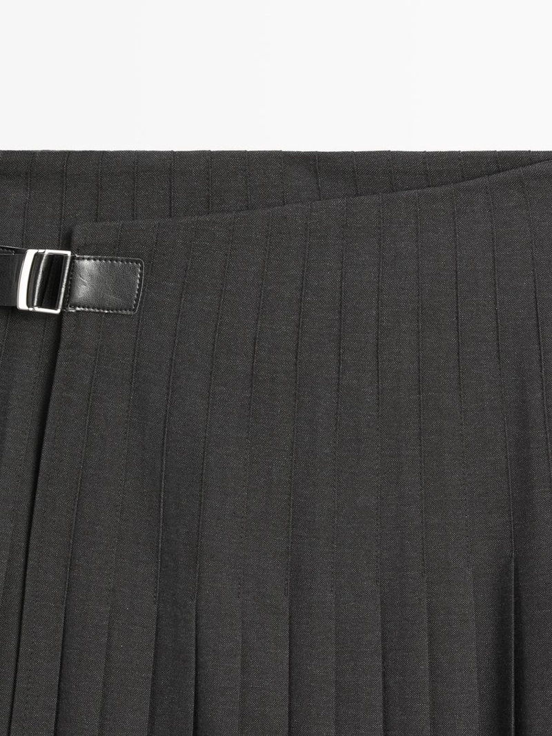 Плиссированная юбка миди с аппликацией