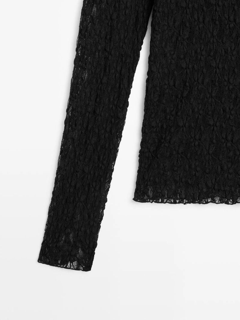 Вязаный топ с длинными рукавами и кружевом