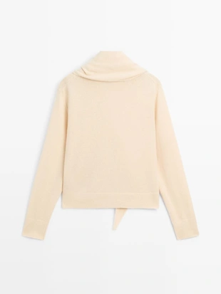 Трикотажный свитер с деталями шарфа- Заказать в России