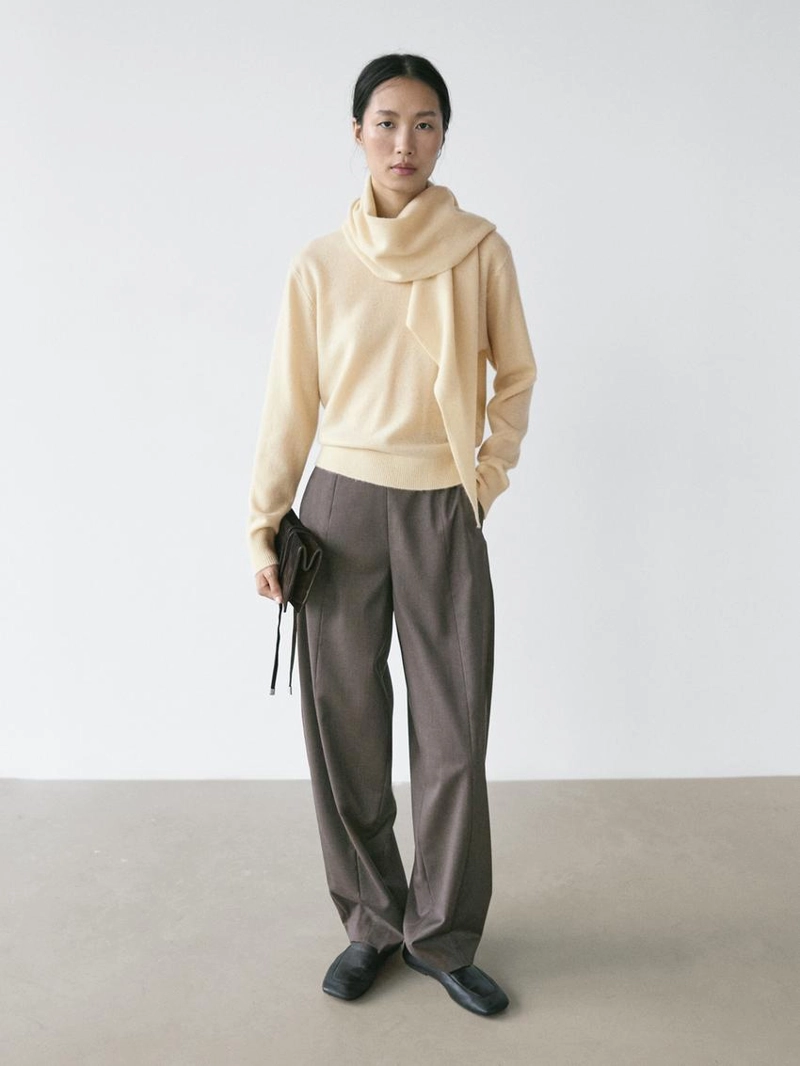 Трикотажный свитер с деталями шарфа