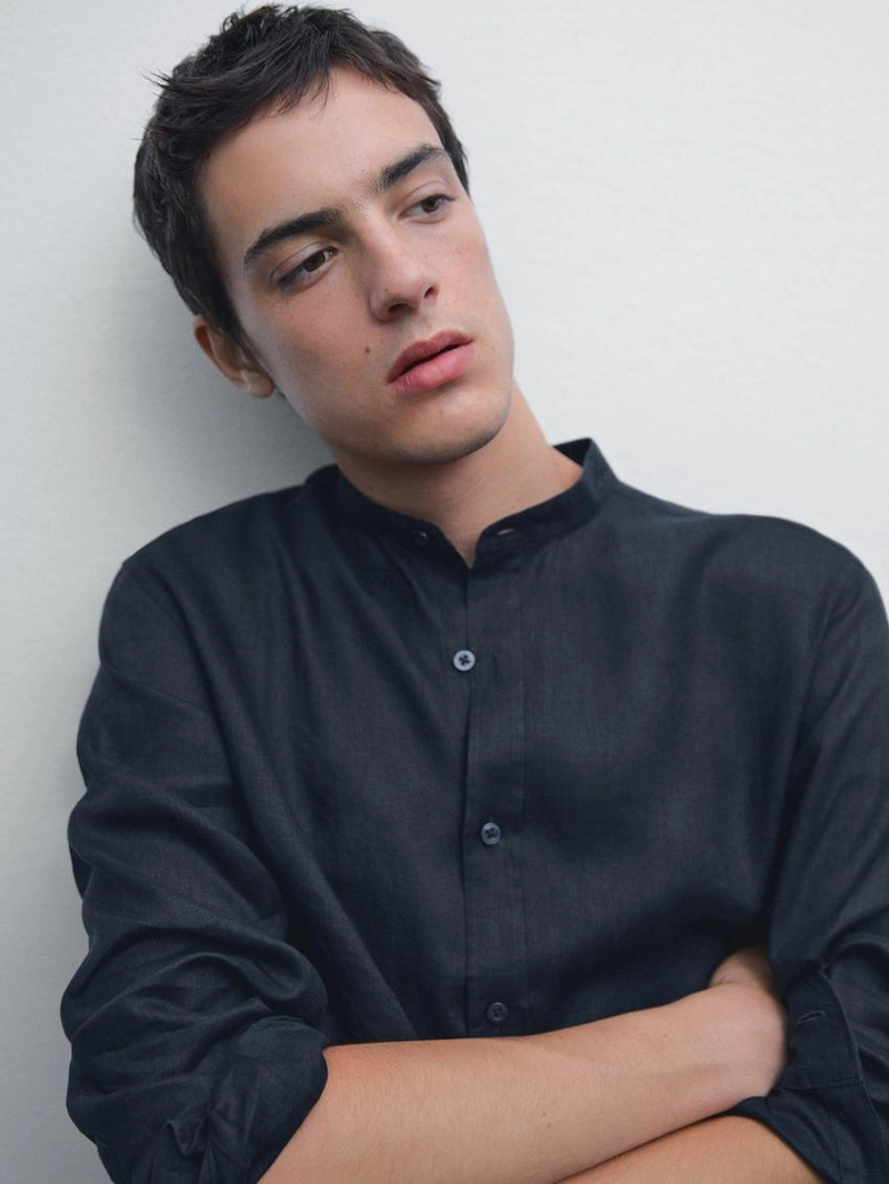 Рубашка с воротником-стойкой и обычной посадкой