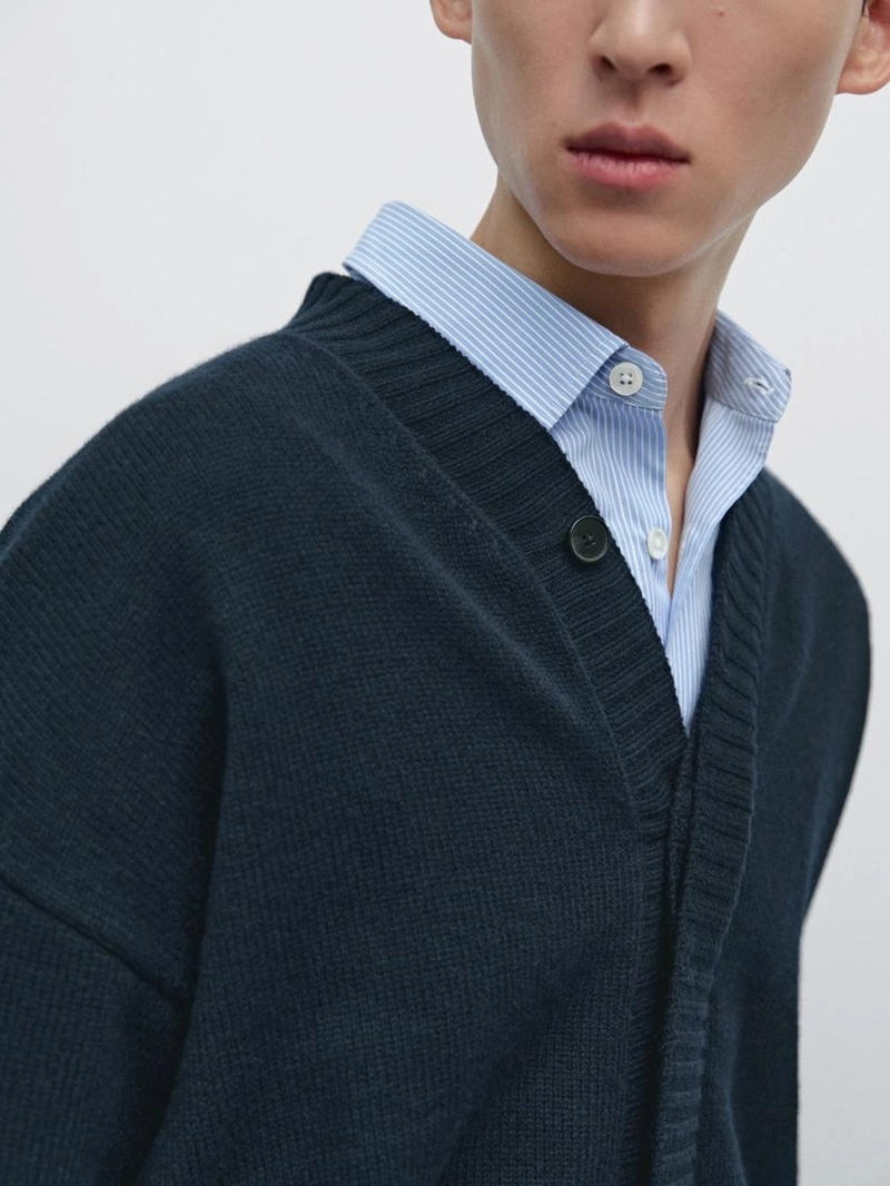 Кардиган с v-образным вырезом из шерстяной смеси