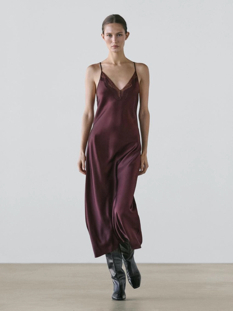 Платье-миди с кружевами