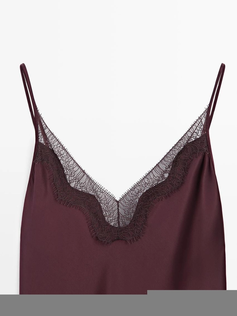 Платье-миди с кружевами