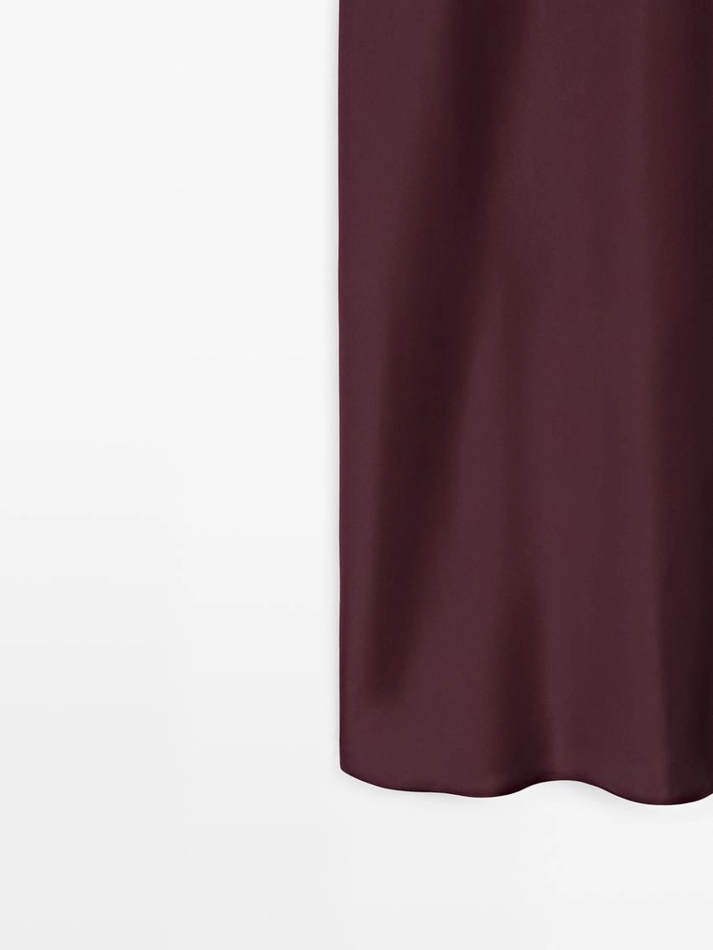 Платье-миди с кружевами