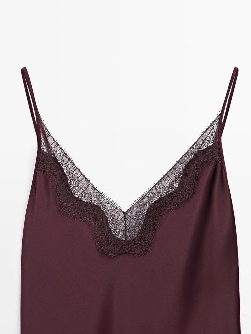 Платье-миди с кружевами