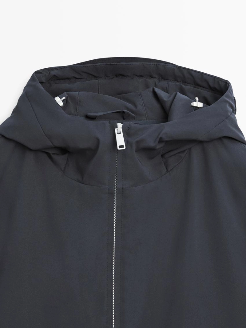 Парка с капюшоном из водоотталкивающего пухового наполнителя