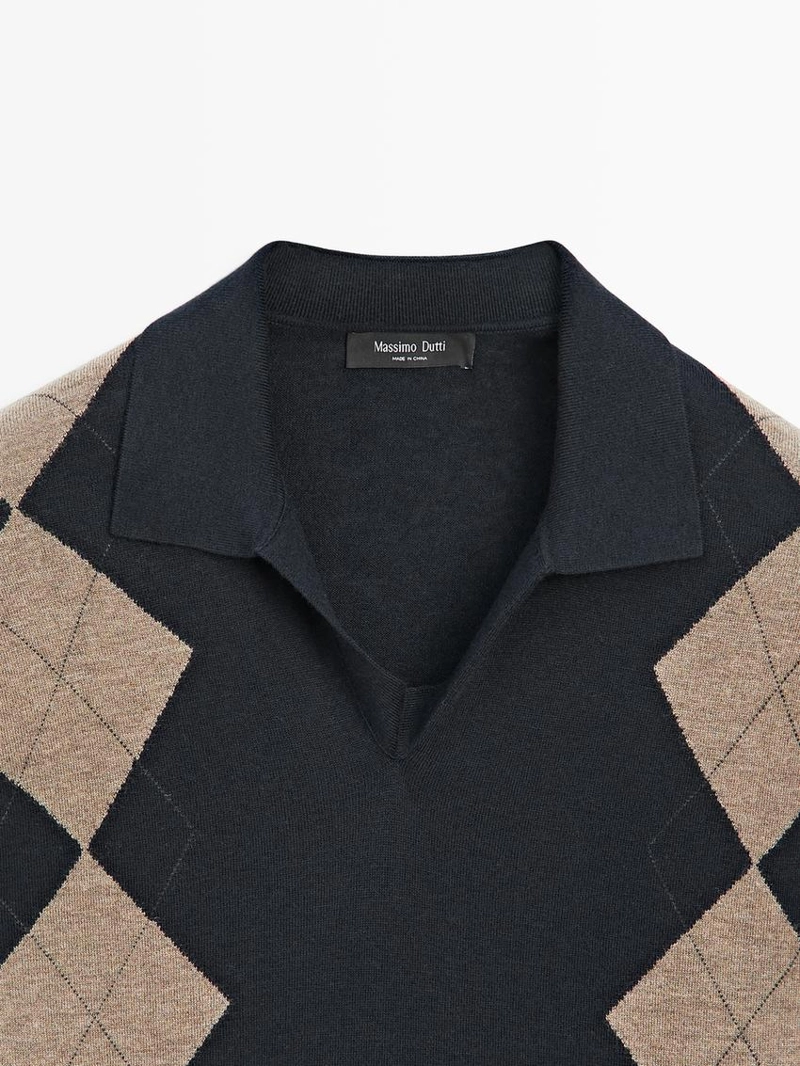 Поло-свитер с воротником-стойкой и узором из алмазной вязки из шерсти