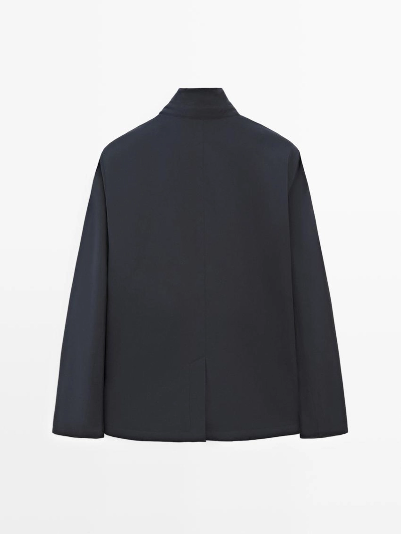 Пуховик с водоотталкивающей пропиткой