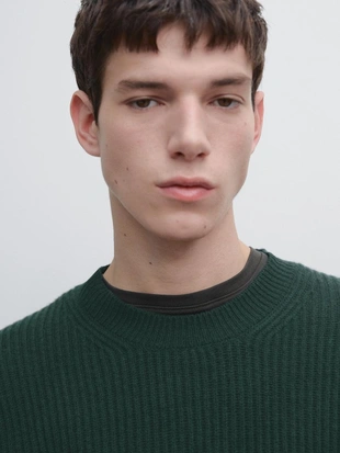 Свитер из 100% шерсти в рубчик- Заказать в России