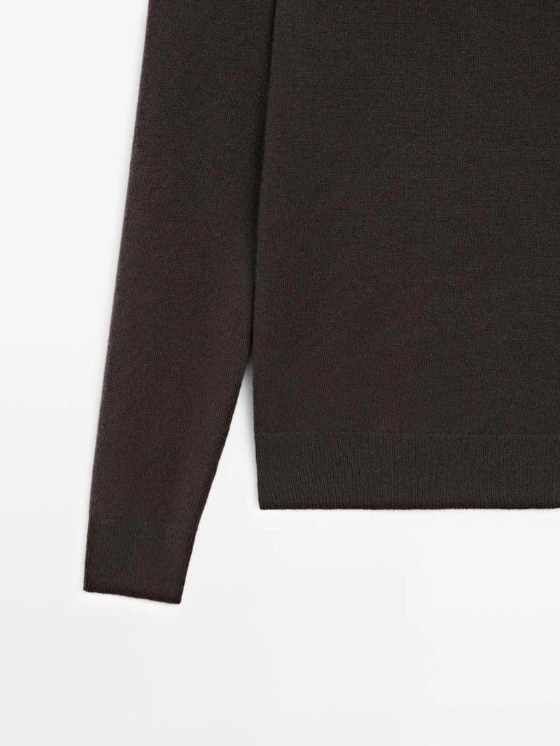 Водолазка из шерсти с высоким воротником