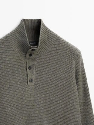 Вязанный свитер с макетным воротником на пуговицах- Заказать в России